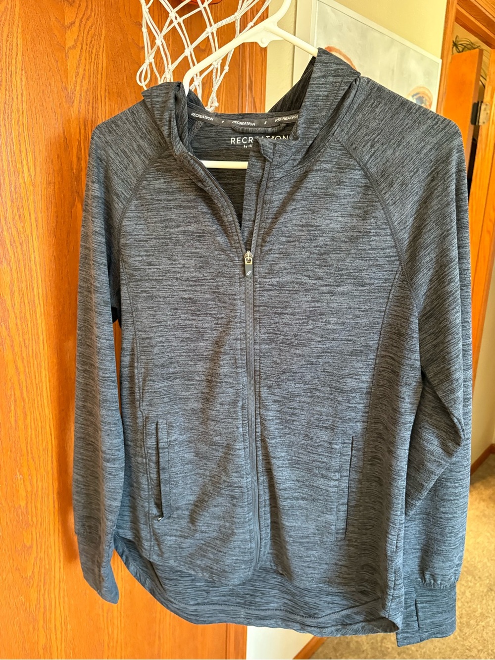 Recreation Women’s Heather Charcoal Zip-Up Hoodie